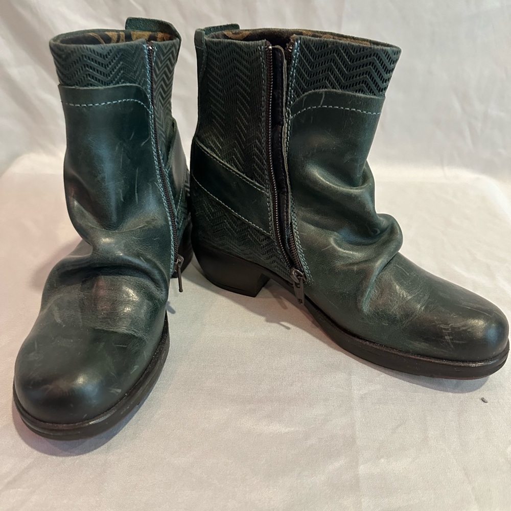 Fly London Hunter Green slouchy boots